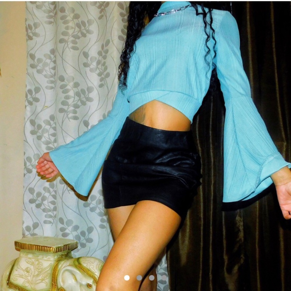 Blue flare sleeve top